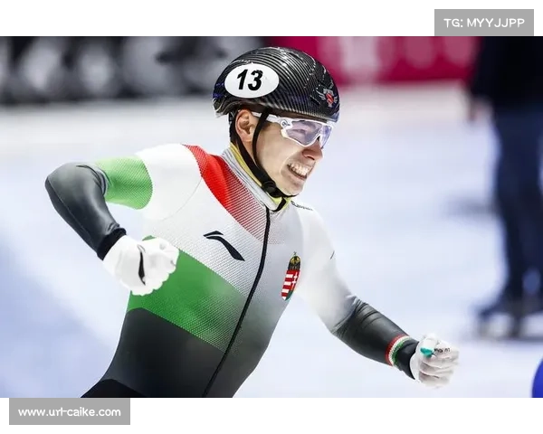 中国短道速滑队员刘少昂谈多德雷赫特站银牌：团队协作是关键